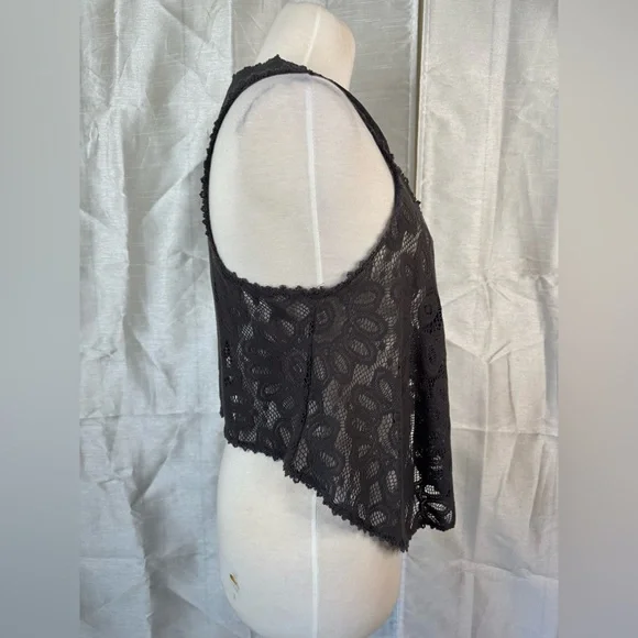 Lace Open-Front Vest - Picture 4 of 7